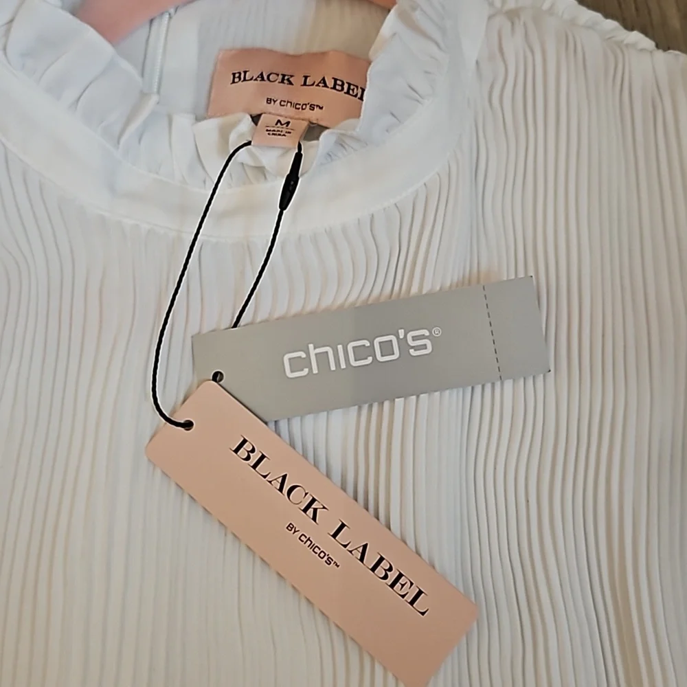 NWT Clico's Black Label pleated sleeveless dressy Top - Picture 5 of 8